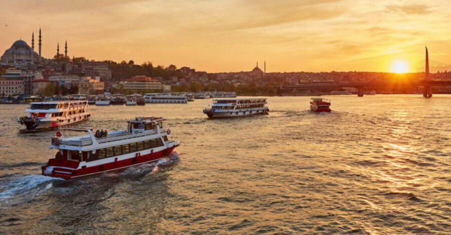 Istanbul: Bosphorus And Golden Horn Morning or Sunset Cruise - Forts and palaces toward the Asian shore: Rumeli Hisarı to Anadolu Hisarı