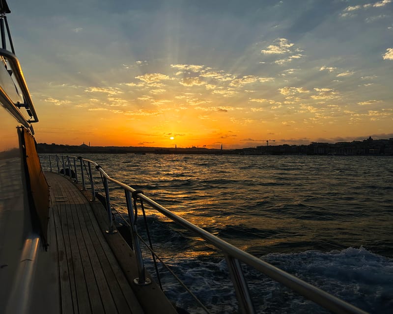 Istanbul: Bosphorus and Golden Horn Sunset Yacht Cruise - Price and value: what $39 gets you