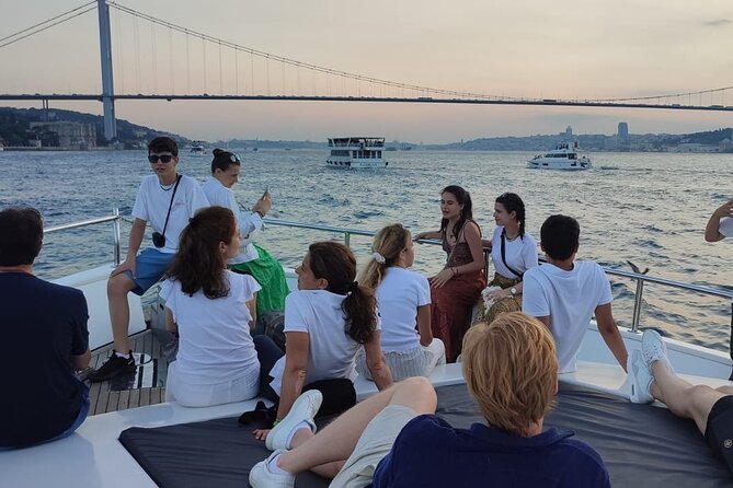 Istanbul Bosphorus Boat Cruise Tour ( MORNİNG or SUNSET ) - Old Schools and Beylerbeyi Palace: Ottoman Landmarks You Can See Without Entering