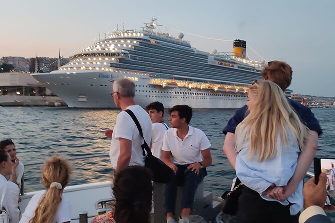 Istanbul Bosphorus Boat Cruise Tour ( MORNİNG or SUNSET ) - Maiden’s Tower Sunset Stop: Why This 10 Minutes Feels Like More