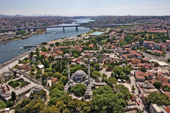 Istanbul: Bosphorus Cruise Tour - Spice Bazaar in Sultanahmet: Smell, Color, and Practical Shopping Time