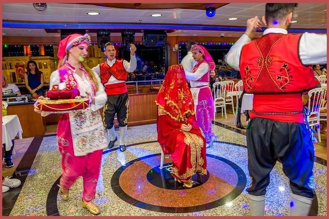 Istanbul Bosphorus Cruise with Dinner and Belly-Dancing Show - Sunset Views: Blue Mosque, Hagia Sophia, and City Lights from the Water