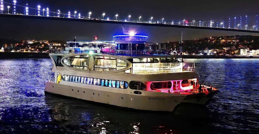 Istanbul: Bosphorus Cruise with Dinner Show - The Cruise Route: Dolmabahce to Maiden’s Tower by Night