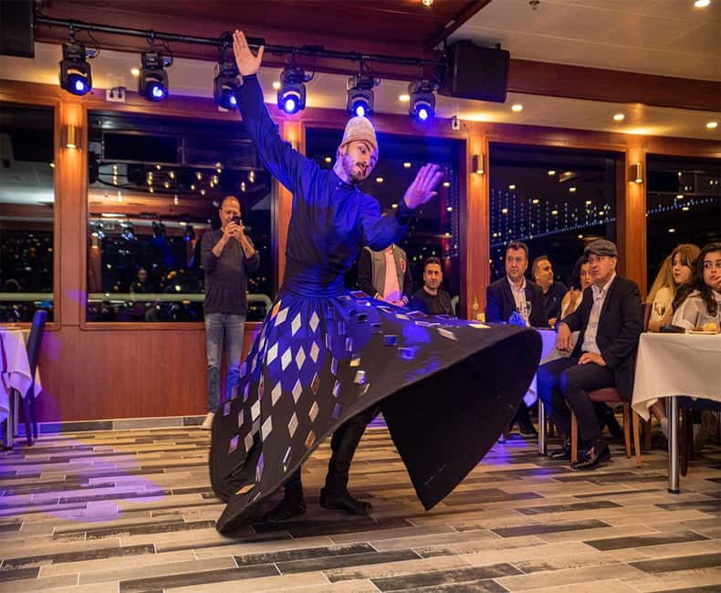 Istanbul Bosphorus Dinner Cruise Tour - Private Table - Private tables on the Bosphorus: what you really gain