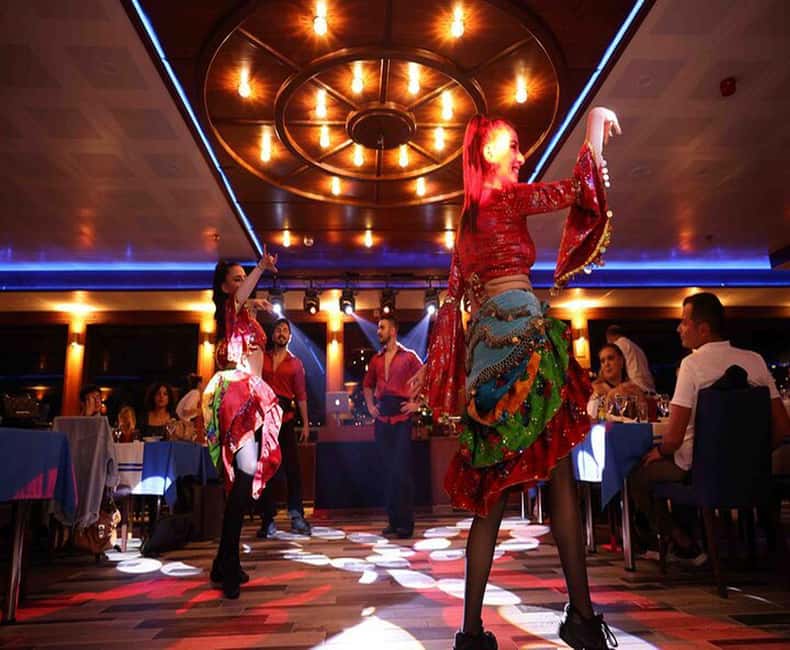 Istanbul Bosphorus Dinner Cruise Tour - Private Table - Private table comfort: noise level, crowd mix, and etiquette