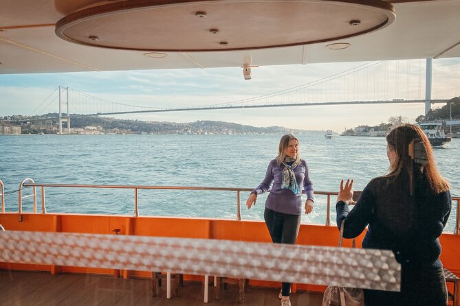 Istanbul: Bosphorus Dinner Cruise with Turkish Night Show - Why a Bosphorus night dinner feels worth the money