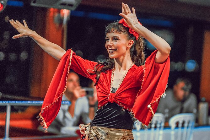 Istanbul: Bosphorus Dinner Cruise with Turkish Night Show - The dinner menu: what you actually eat and why it works