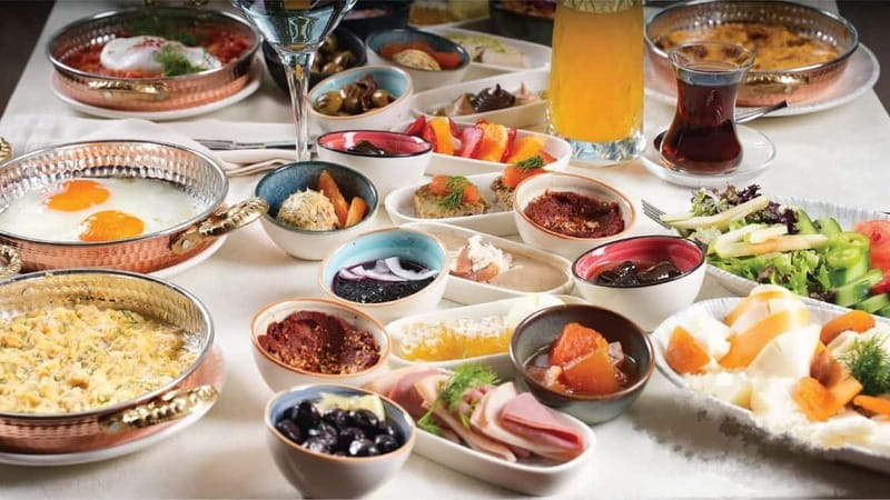 Istanbul: Bosphorus Morning Cruise with Breakfast - Key things to know before you go