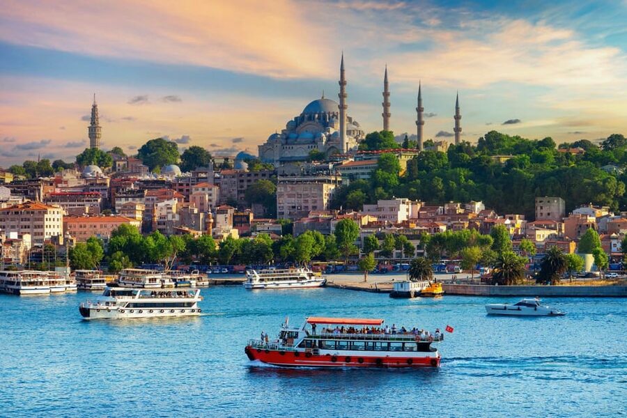 Istanbul: Bosphorus Strait Sightseeing Cruise & Audio Guide - Dolmabahçe Palace Stop: A Palace Start Before the Sea Views