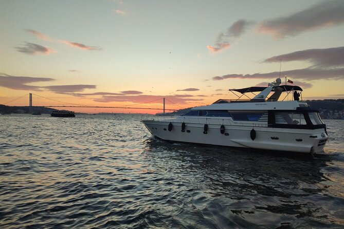 Istanbul Bosphorus Sunset Cruise on the Luxury Yacht - Fatih Sultan Mehmet Bridge and the Second Bosphorus crossing