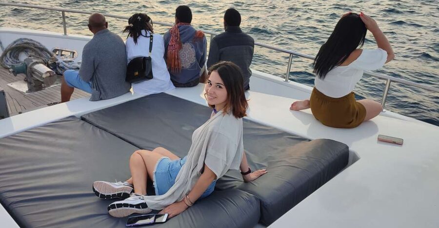 Istanbul: Bosphorus Sunset Cruise on Yacht with Live Guide - Key Things To Know Before You Go