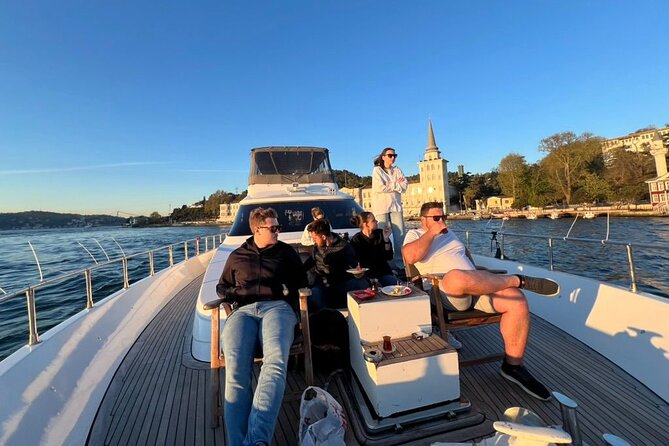 Istanbul Bosphorus Sunset Yacht Cruise - Asian Side Views, Fortresses, and Ottoman Summer Residences