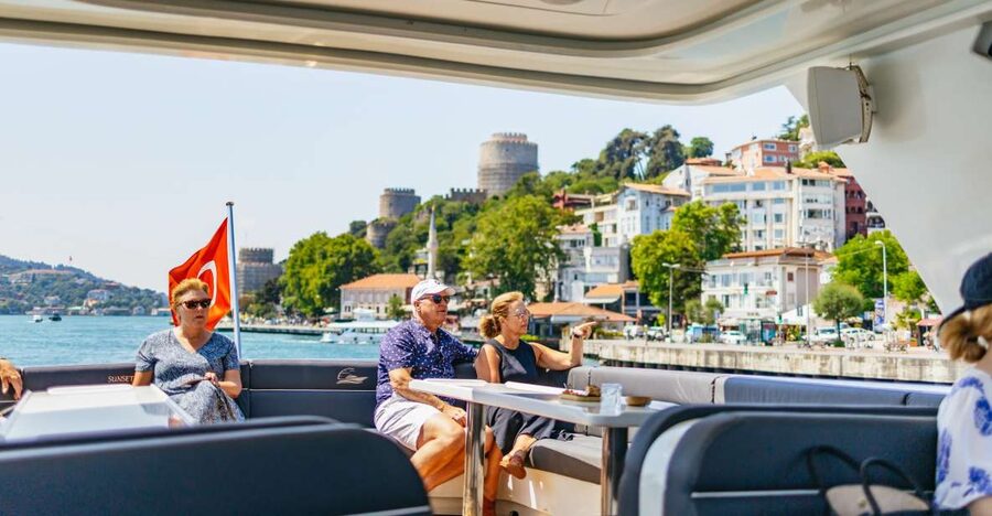 Istanbul: Bosphorus Yacht Cruise with Stopover on Asian Side - The skyline tour you get while sailing, Topkapi to the Blue Mosque