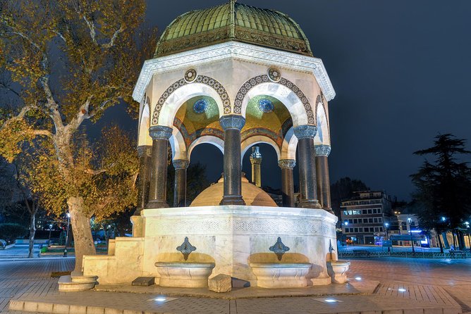 Istanbul Byzantine and Ottoman Tour: Hagia Sophia, Topkapi Palace, Blue Mosque and Grand Bazaar - Topkapi Palace: Ottoman Rule in a Museum That Feels Like a Time Capsule