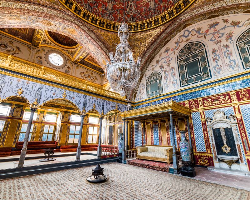 Istanbul City Walk: Blue Mosque, Old Town & Hippodrome - German Fountain (Alman Çeşmesi): Ottoman-German friendship in one stop