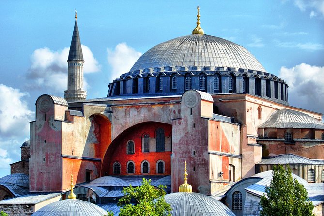 Istanbul Classics and Bosphorus Cruise Private Tour - Blue Mosque Visit: Six Minarets and Handmade Blue Tiles