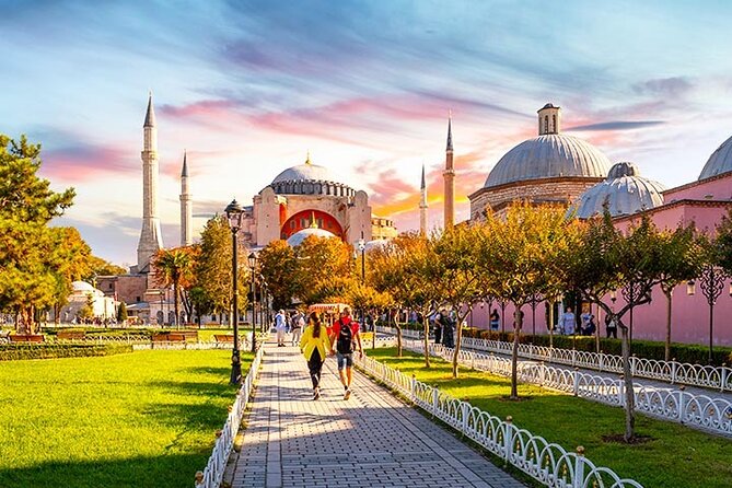 Istanbul Classics and Highlights: Full Day with Lunch - Lunch at Deraliye: a real meal in the middle of a big day