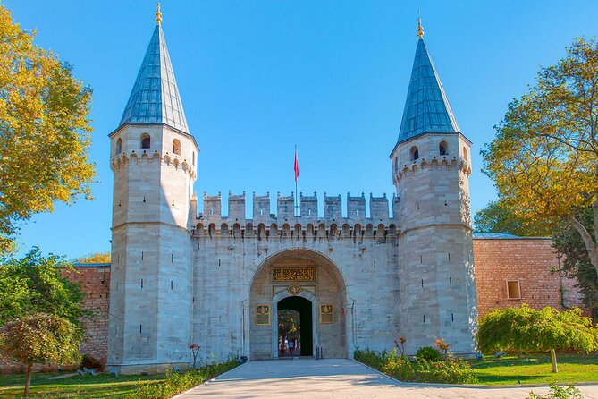 Istanbul Classics and Highlights: Full Day with Lunch - Hagia Irene and Sogukcesme Sokak: the calmer side of Topkapi’s neighborhood