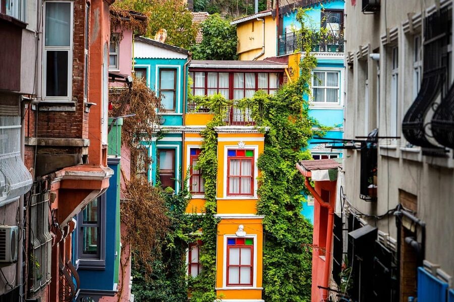 Istanbul: Colorful Fener & Balat Walking Tour w/Expert Guide - Why Fener and Balat feels like Istanbul’s side street stories
