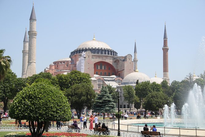 Istanbul Delights: A Journey Through Flavor and History - Food included: kebab plus the small stuff that makes it feel local