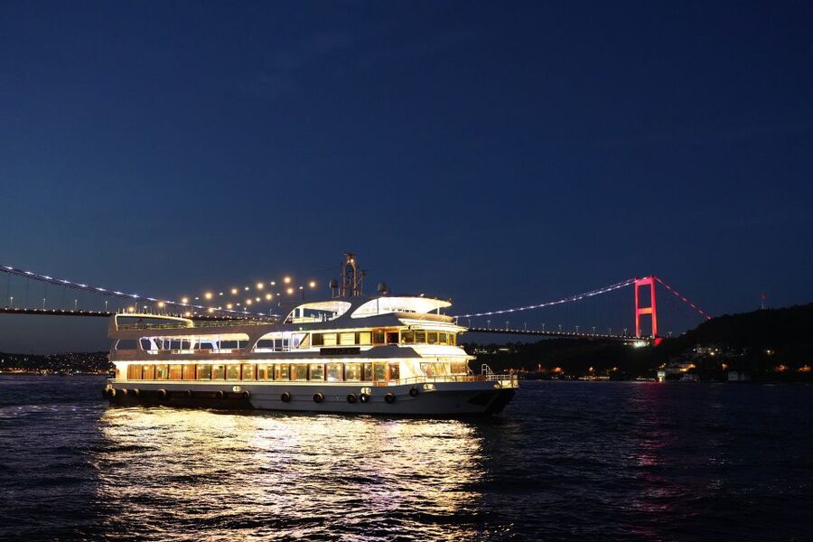 Istanbul: Dinner Cruise and Entertainment with Private Table - What you should bring for comfort and better photos