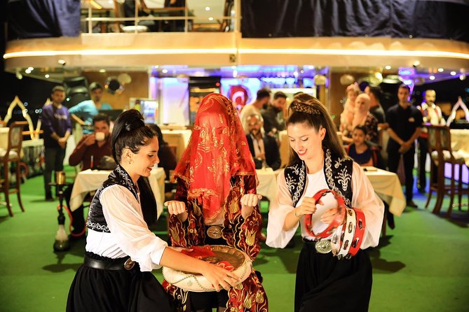 Istanbul Dinner Cruise Entertaintment with Private Tables - How This Dinner Cruise Really Works