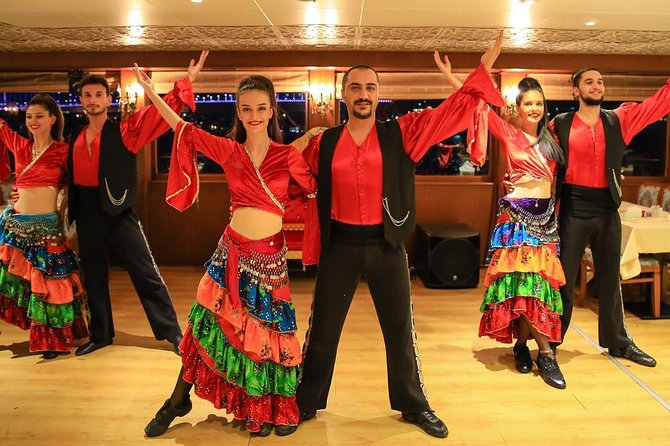 Istanbul Dinner Cruise Entertaintment with Private Tables - Boarding and the “First Act” Energy