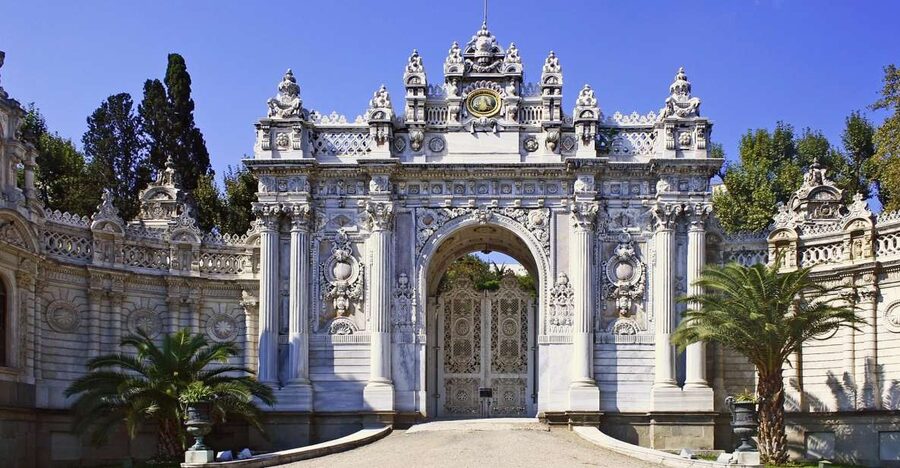 Istanbul: Dolmabahce Palace and Grand Bazaar Tour - Where Skip-the-line actually helps