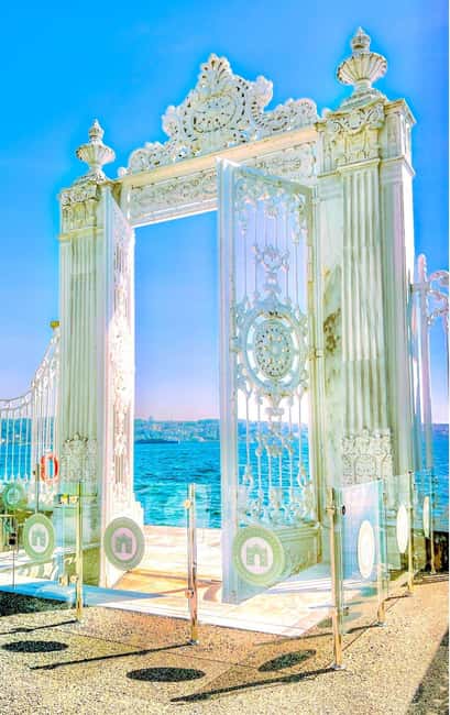 Istanbul:Dolmabahce Palace Skip-the-Line Entry & Audio Guide - Skip-the-line entry, what it really changes