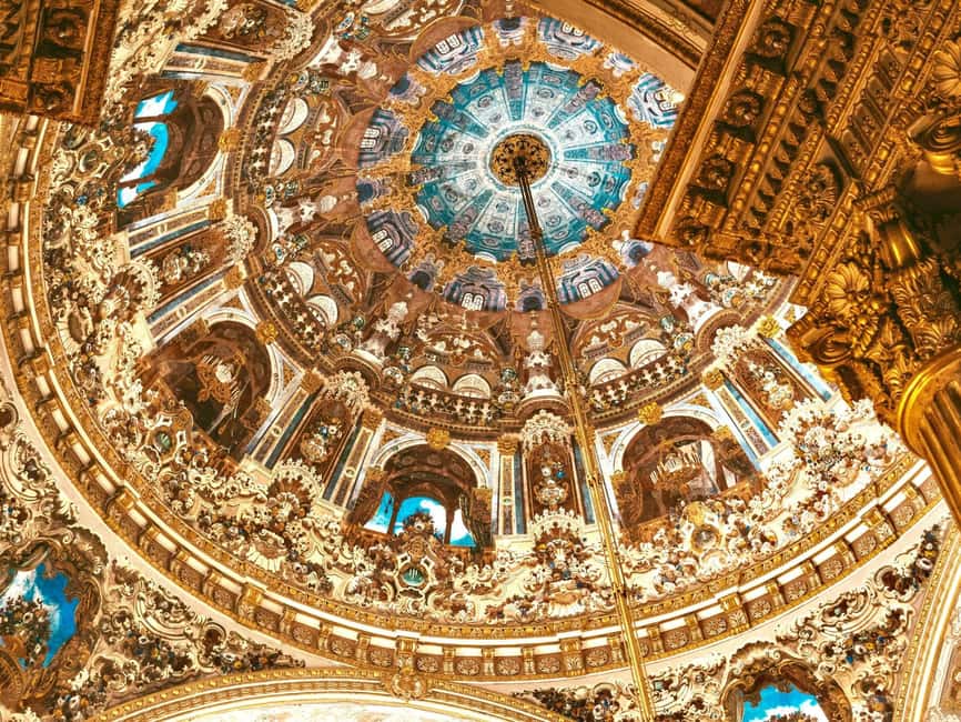Istanbul:Dolmabahce Palace Skip-the-Line Entry & Audio Guide - Gardens and Bosphorus views: where the day breathes