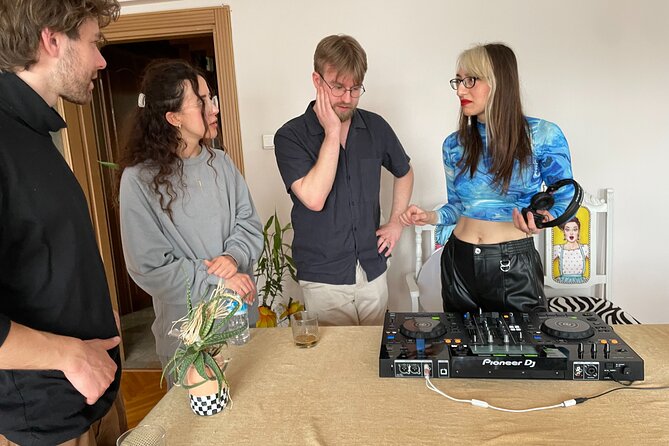 Istanbul Electronic Music and Culture Workshop From Local DJ - Istanbul’s best kind of DJ class: small, personal, local