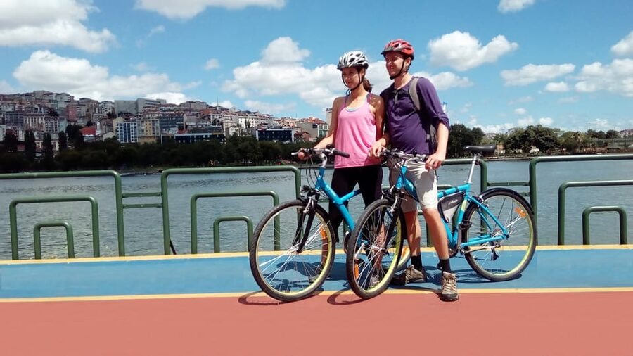 Istanbul: Eurasia Bike & Boat Half-Day Tour - Cycling around Üsküdar and up to Fenerbahçe Park, where the city feels less staged
