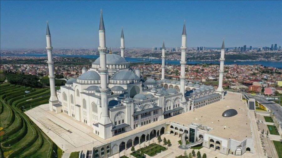 Istanbul: Europe and Asia Tour By Bus And Bosphorus Cruise - Europe to Asia Fast: Bosphorus Bridge Bus Transfer and 90-Min Boat Time