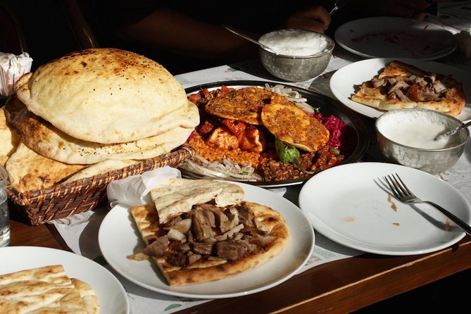 Istanbul: Evening Private Food Tour In Kadikoy - Kadıköy at Golden Hour: What This Evening Plan Really Delivers