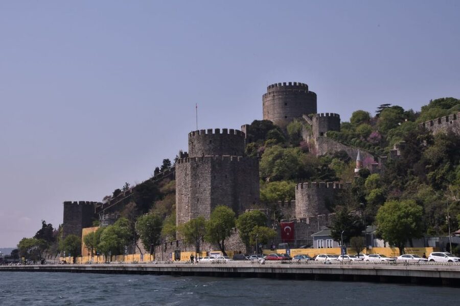 Istanbul: Explore Bosphorous on a Sunset Boat Cruise - Comfort, rules, and practical tips for a smooth ride