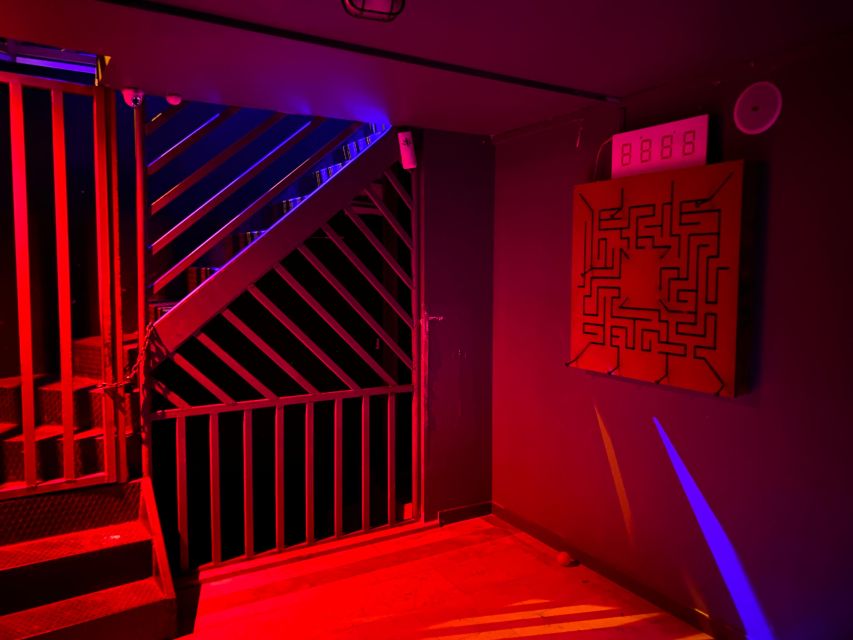 İstanbul: Frankenstein House of Horror, Escape Room Game - Puzzles, passwords, and the English audio option