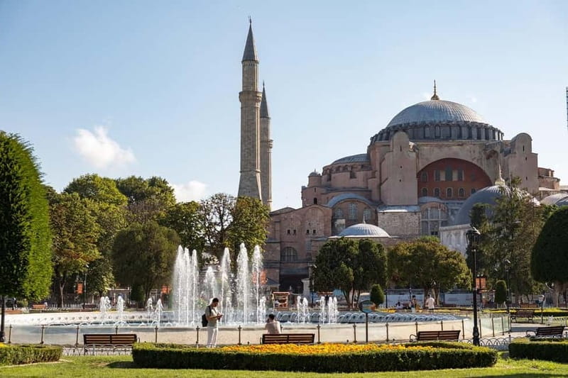 Istanbul: Full Day Private Guided Tour for Iconic Landmarks - How this private route saves your time in Istanbul Province