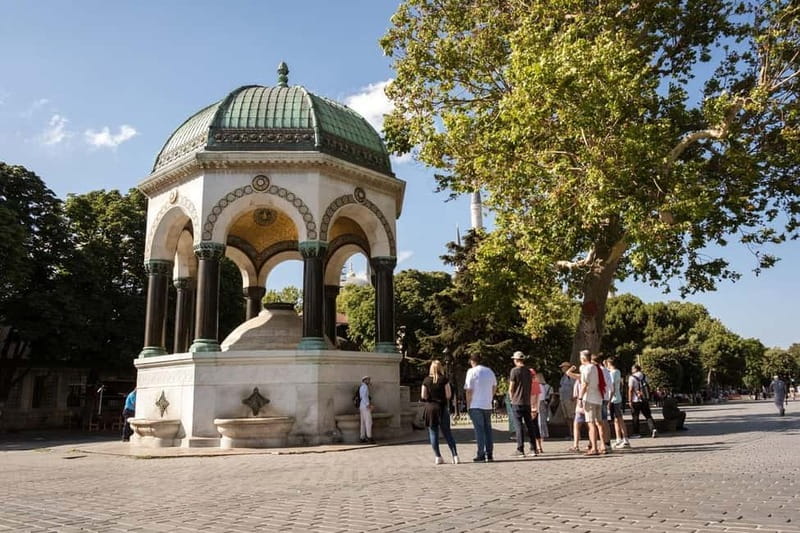 Istanbul: Full Day Private Guided Tour for Iconic Landmarks - Grand Bazaar shopping, plus the Sunday Spice Market switch