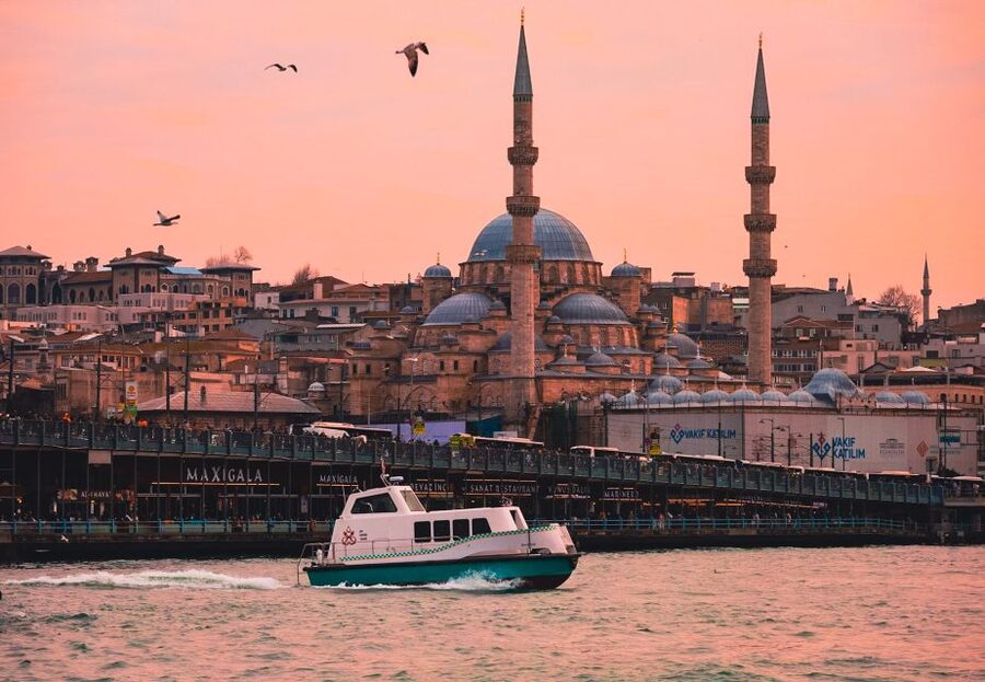 Istanbul: Galata District Walking Tour - Galata Tower: the UNESCO-linked icon and the real-world closure plan