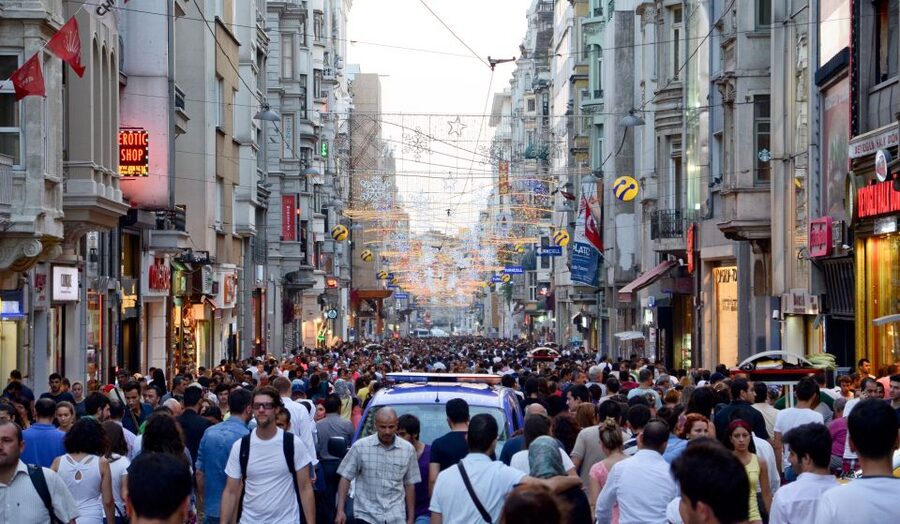 Istanbul: Galata District Walking Tour - Spice Bazaar ending at the Egyptian Bazaar: shopping with a guide’s guardrails
