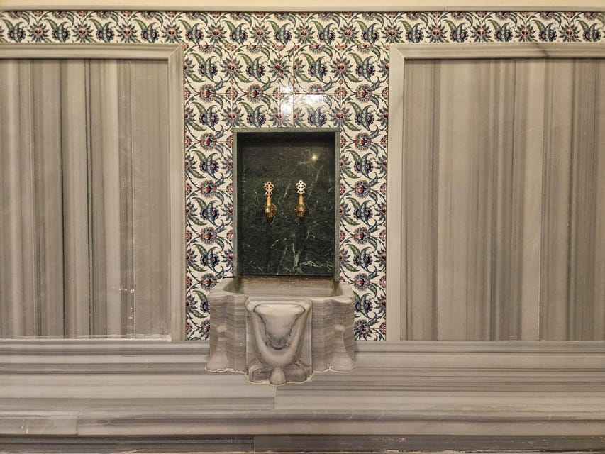 Istanbul: Gedikpasa Historical Hammam with Privacy Add-On - Same-gender sections, private changing rooms, and what Halvet actually adds