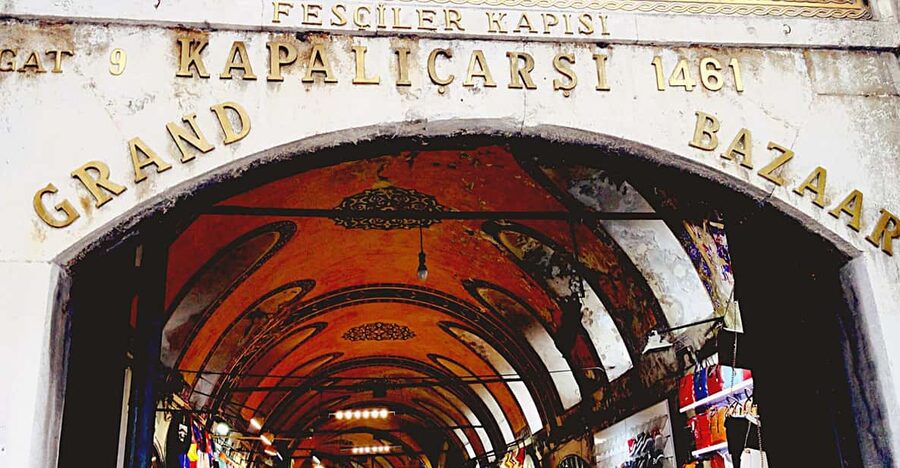 Istanbul: Grand Bazaar Shopping Experience with a Local - Your local guide, and why it changes your shopping outcome