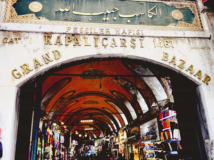 Istanbul: Grand Bazaar Shopping Experience with a Local - A realistic look at logistics inside the bazaar