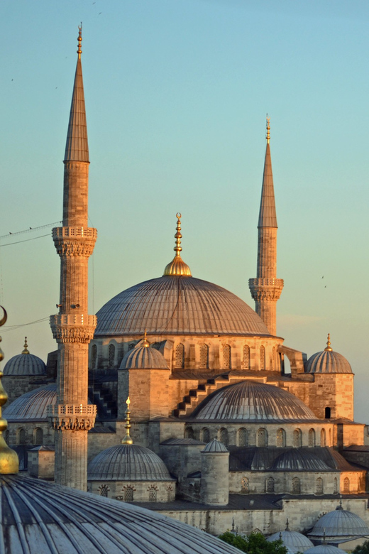 Istanbul: Guided City Highlights Day Trip - Hotel pickup and the air-conditioned van reality check