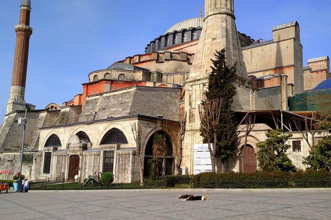 Istanbul Guided Tour Hagia Sophia, Topkapi, Cistern with Tickets - Walking comfort and etiquette rules that can make or break the day