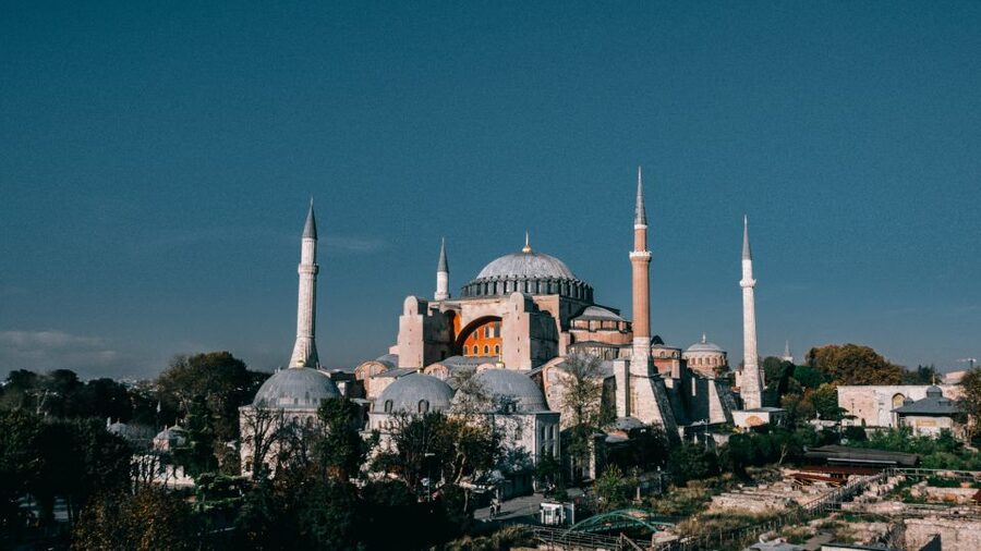 Istanbul: Hagia Sophia, Blue Mosque, Cistern & Bazaar Tour - A smart way to see Istanbul’s biggest icons in one stretch