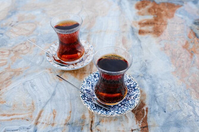 Istanbul, Hagia Sophia, Blue Mosque, Grand Bazaar Walk Tour - Blue Mosque: the icon moment