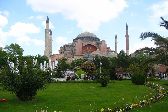 Istanbul: Hagia Sophia & Blue Mosque Guided & Small-Group Tour - Blue Mosque stop: Iznik tiles, Sultan Ahmet, and six minarets