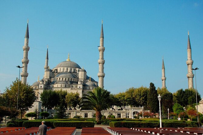 Istanbul: Hagia Sophia & Blue Mosque Guided & Small-Group Tour - Hagia Sophia Grand Mosque: the inside experience is optional, not accidental