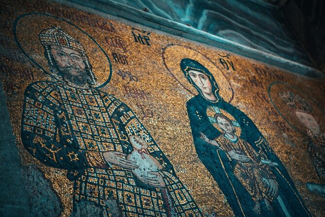 Istanbul: Hagia Sophia Entry Ticket with Digital Audio Guide - What you’ll actually see: mosaics, calligraphy, and the suspended dome